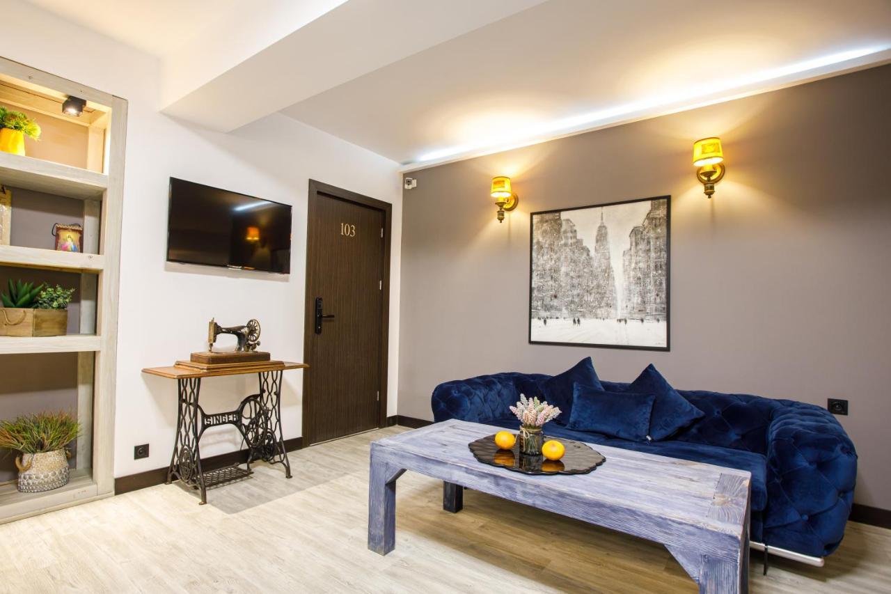 The Phoenix Boutique Hotel 예레반 외부 사진
