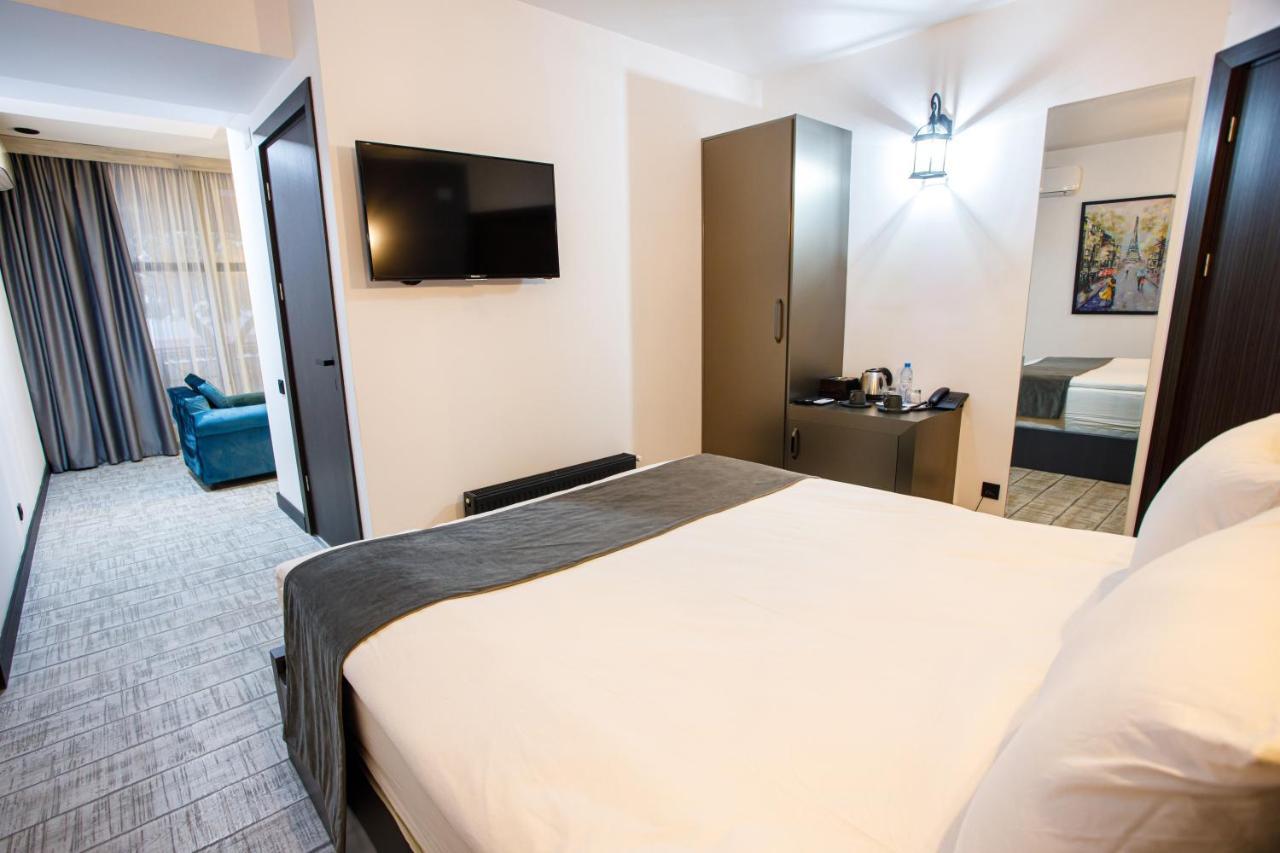 The Phoenix Boutique Hotel 예레반 외부 사진