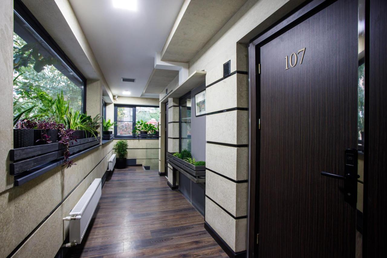 The Phoenix Boutique Hotel 예레반 외부 사진