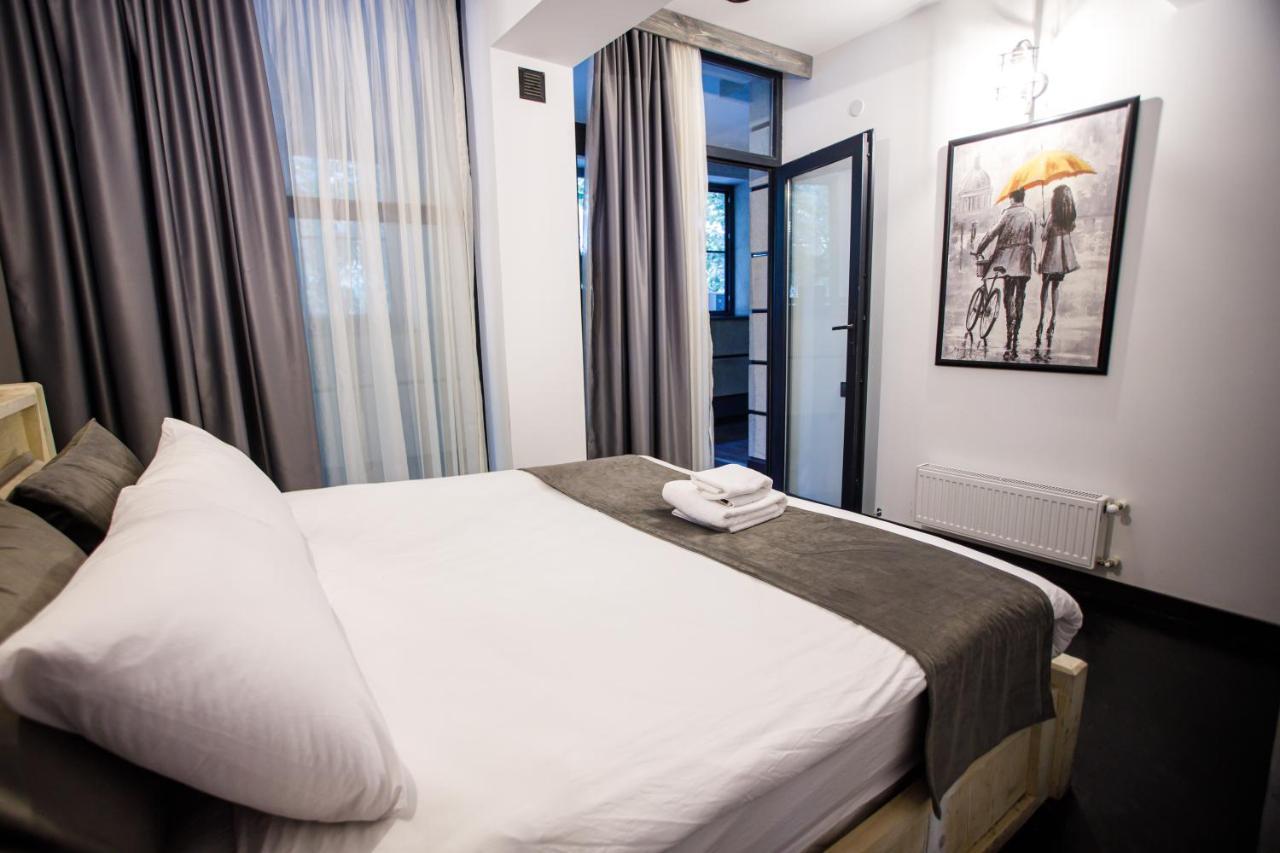 The Phoenix Boutique Hotel 예레반 외부 사진